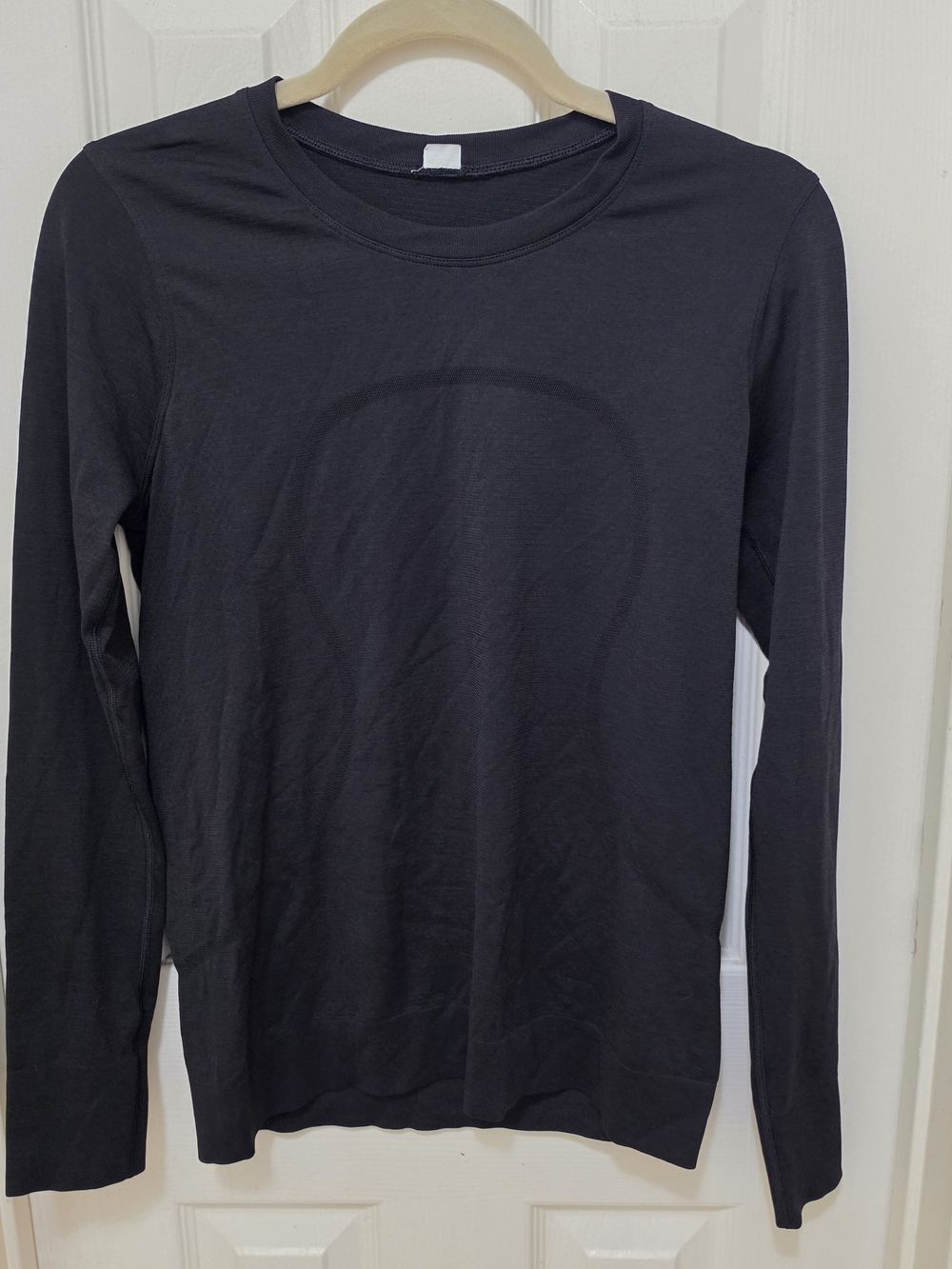 Lululemon Black Crewneck Top